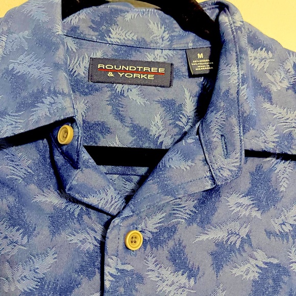 Winter  button down - Picture 2 of 2